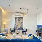 Spacious New 2 Bedroom Apt-In Amazing Location B6